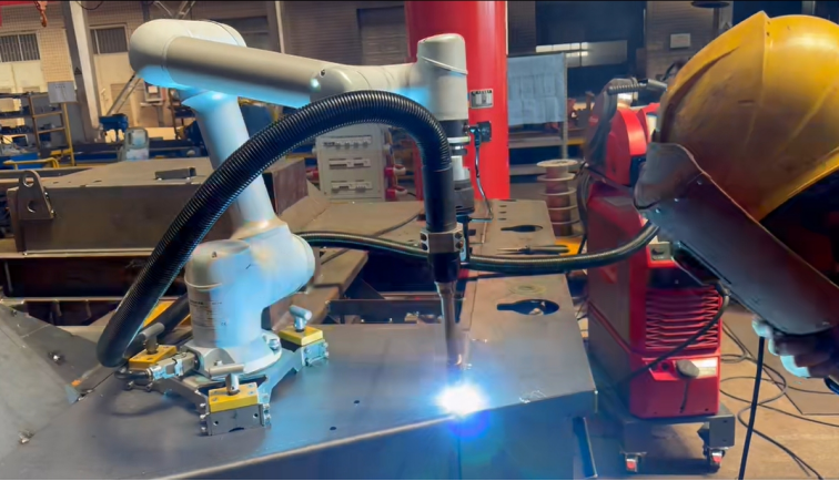 MIG Welding Cobot Workstation
